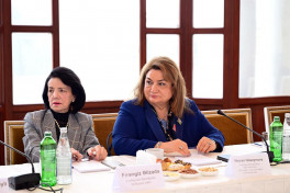 “Musiqi və incəsənət məktəblərində müəllim keyfiyyəti” mövzusunda dəyirmi masa keçirilib - FOTO 
