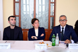 “Musiqi və incəsənət məktəblərində müəllim keyfiyyəti” mövzusunda dəyirmi masa keçirilib - FOTO 