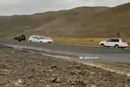 Leysan yağışları nəticəsində Bakı-Şamaxı-Yevlax yolunda yaranan çətinlik aradan qaldırılıb - FOTO 