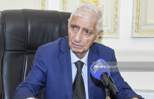 Xalq şairi, Dövlət mükafatı laureatı Fikrət Qoca