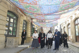 Vyetnamın birinci xanımı İçərişəhərlə tanış olub - FOTO 