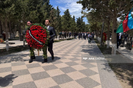 Birinci Qarabağ müharibəsində şəhid olan Yusif Məmmədovun qalıqları Sumqayıtda dəfn olunub - FOTO 