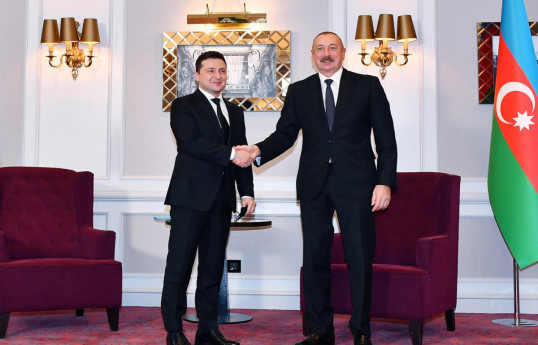 Zelenski Prezident İlham Əliyevə təbrik ünvanlayıb