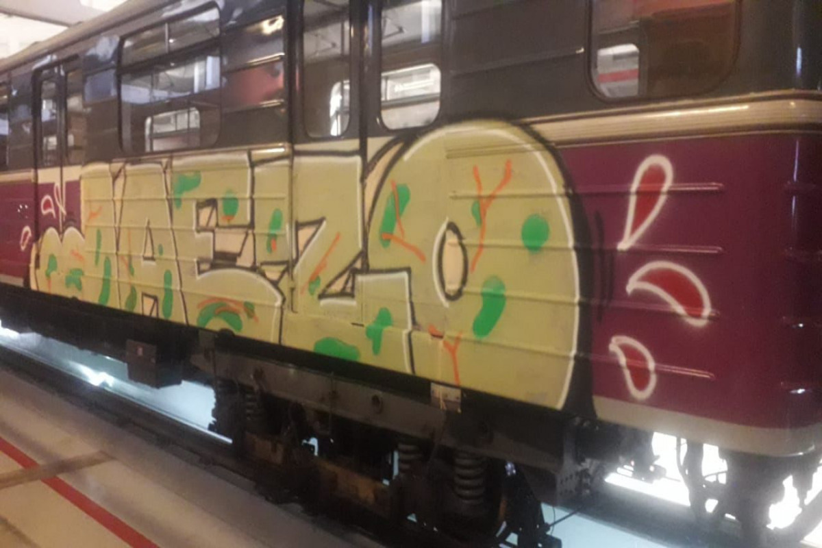 Bakı metrosunun deposunun əmlakına qəsdən ziyan vuran Fransa vətəndaşı əfv olunub