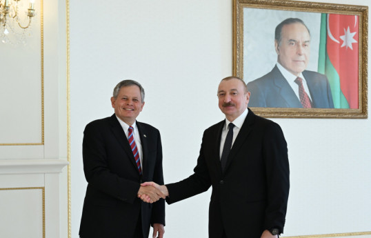 Prezident ABŞ Senatının Xarici Əlaqələr Komitəsinin üzvünü qəbul edib - YENİLƏNİB 