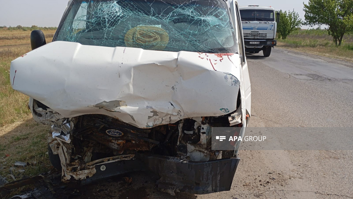 Biləsuvarda yol qəzasında 5 nəfər xəsarət alıb - FOTO 