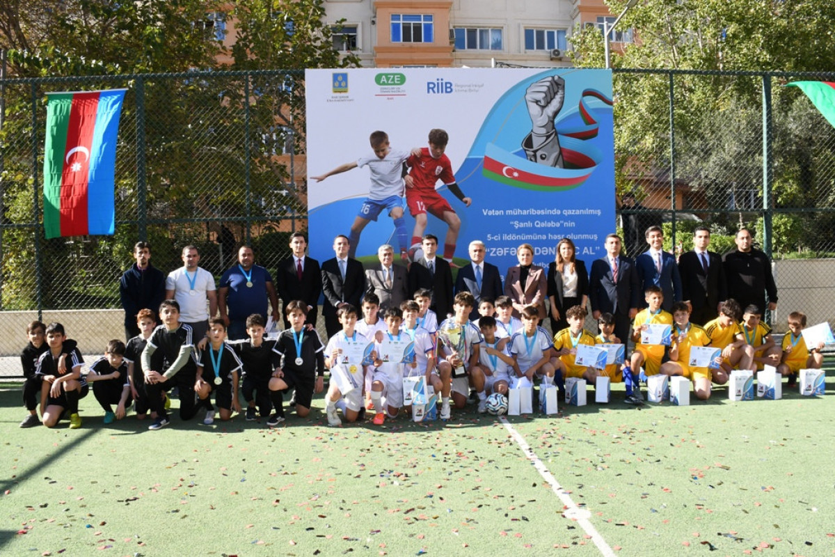 Paytaxtın abad məhəllələrində mini futbol yarışları başa çatıb - FOTO 