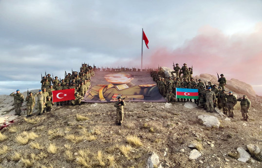 ƏÜO-nun hərbi qulluqçularının iştirak etdiyi “Dağ komando kursu” başa çatıb