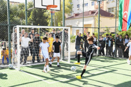 Paytaxtın abad məhəllələrində mini futbol yarışları başa çatıb - FOTO 