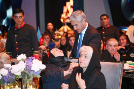 Şəhid analarının iştirakı ilə Vətən müharibəsində Zəfərin 5 illiyinə həsr olunmuş tədbir keçirilib - FOTO 