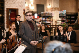 Bakı Kitab Mərkəzində “Zəfər sevinci” adlı musiqili-ədəbi gecə keçirilib - FOTO 
