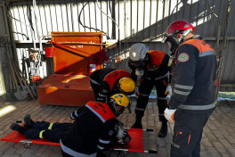 FHN Bakıda Etilen-polietilen zavodunda yanğın-taktiki təlimi keçirib - FOTO 