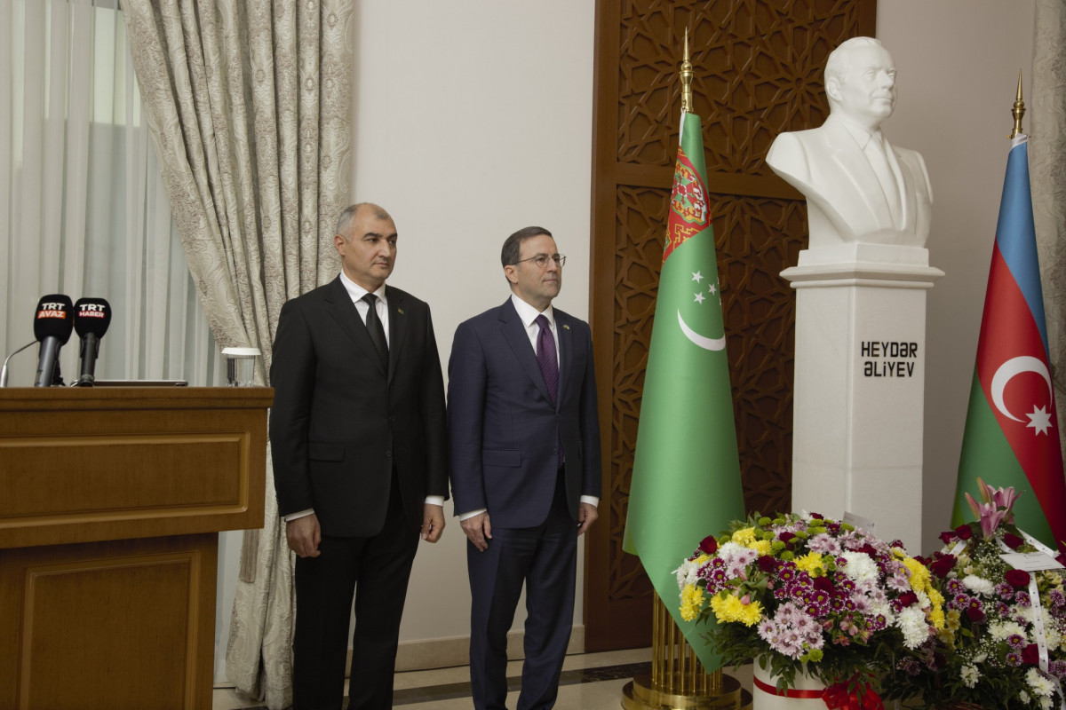 Türkmənistanda 8 Noyabr - Zəfər Günü qeyd edilib