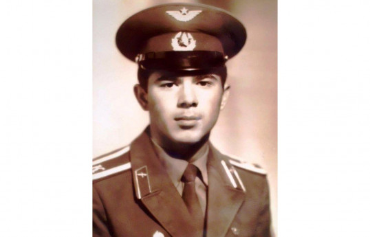 Azərbaycanın ilk hərbi təyyarəçisi baş leytenant Vaqif Qurbanov