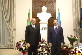 Türkmənistanda 8 Noyabr - Zəfər Günü qeyd edilib