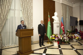 Türkmənistanda 8 Noyabr - Zəfər Günü qeyd edilib