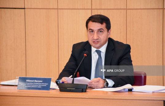 Prezidentin köməkçisi – Prezident Administrasiyasının Xarici siyasət məsələləri şöbəsinin müdiri Hikmət Hacıyev