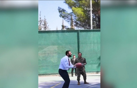 Suriya Prezidentinin ABŞ-a səfəri basketbol oynamaqla başlayıb - VİDEO 