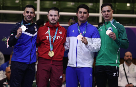 Azərbaycan karateçiləri İslamiadaya 2 medalla başlayıblar