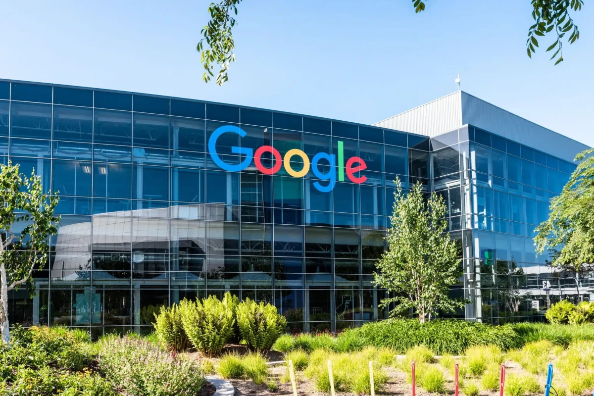 "Google" şirkəti Almaniyaya dörd il ərzində 5,5 milyard avro investisiya yatıracaq