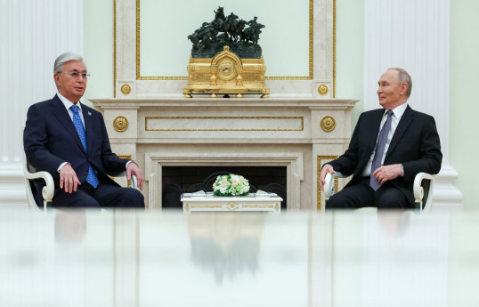 Qazaxıstan prezidenti Kasım Jomart Tokayev, Rusiya prezidenti Vladimir Putin