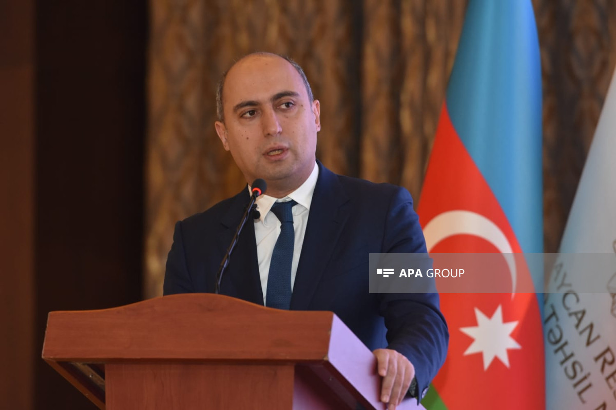 Emin Əmrullayev, elm və təhsil naziri