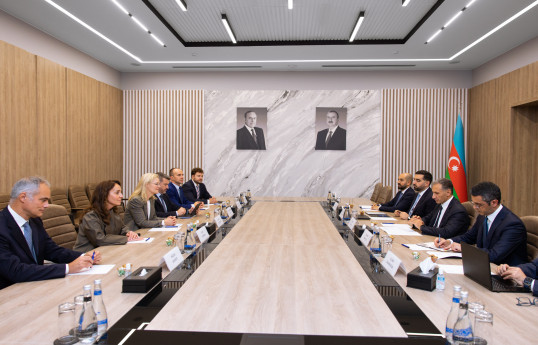 AZAL və Bakı Gəmiqayırma Zavoduna özəl investisiyaların cəlbi müzakirə edilib