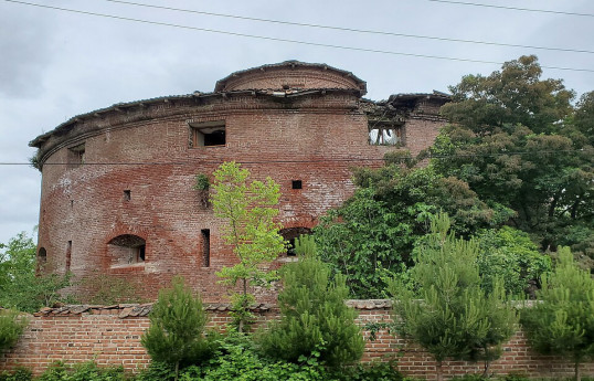 Dairəvi qala