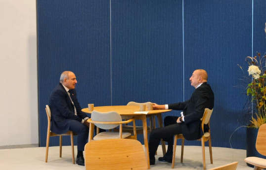 Ermənistanın Baş naziri Nikol Paşinyan, Azərbaycan Prezidenti İlham Əliyev
