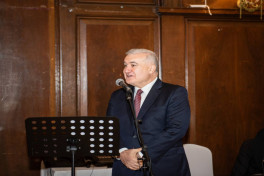 Londonda "Vətən müharibəsi tarixi. Şəxsiyyət faktoru" kitabının təqdimatı keçirilib