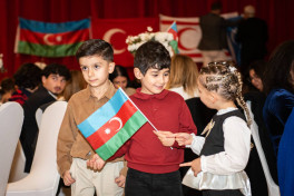 Londonda "Vətən müharibəsi tarixi. Şəxsiyyət faktoru" kitabının təqdimatı keçirilib