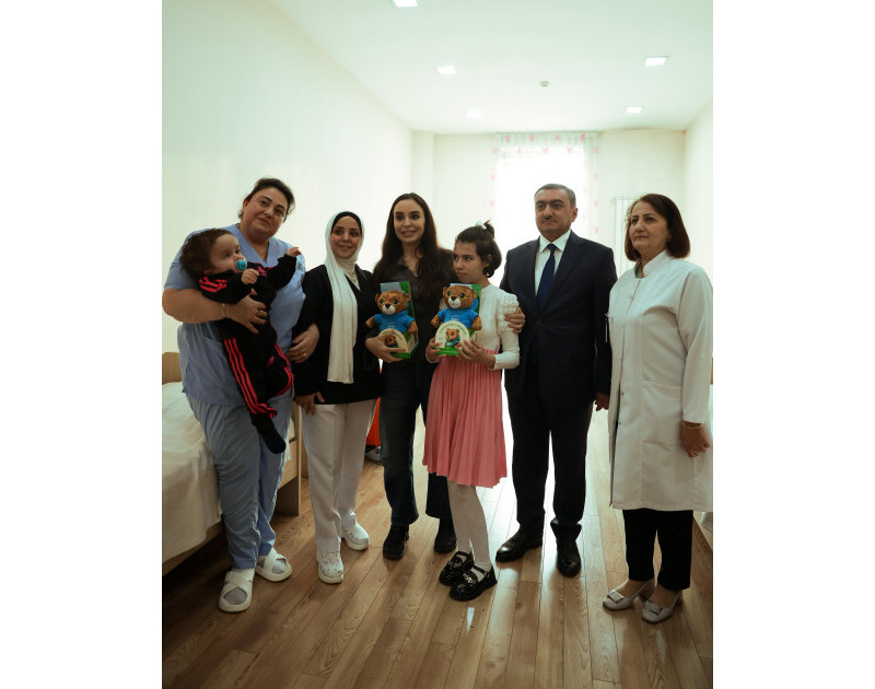Leyla Əliyeva Mingəçevirdə şəhid ailəsini ziyarət edib, bir sıra sosial müəssisələrlə tanış olub
