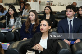 Aİ səfiri: Gənclərin diplomatiyada iştirakı cəmiyyətlərimizi bir-birinə bağlayır - FOTO 