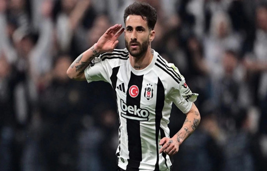 “Beşiktaş”ın futbolçusu Rafa Silva