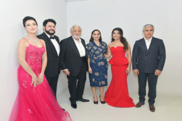 Plasido Dominqo Heydər Əliyev Mərkəzində çıxış edib