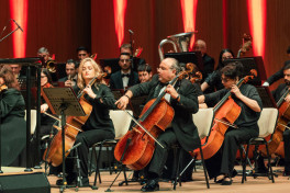 Plasido Dominqo Heydər Əliyev Mərkəzində çıxış edib
