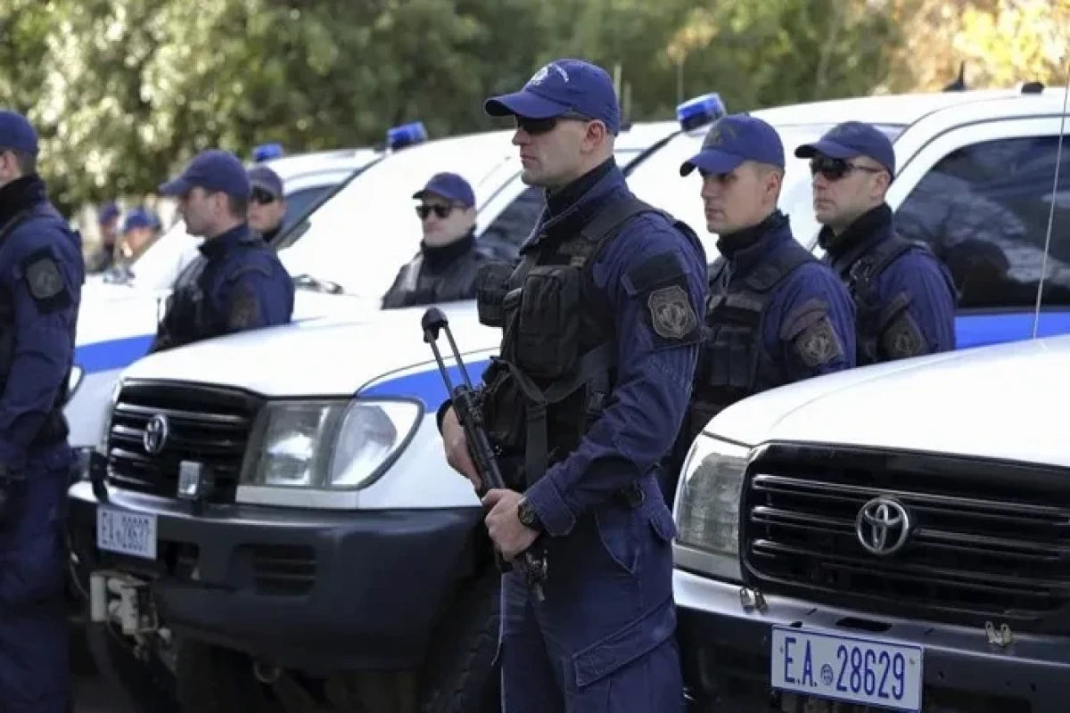 Yunanıstan polisi Zelenskinin səfərinə görə Afinada mitinqləri qadağan edib
