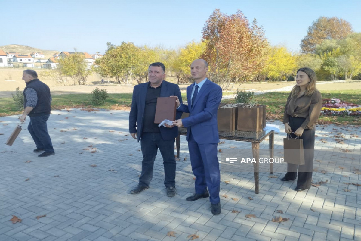 Növbəti köç karvanı Cəbrayılın Horovlu kəndinə çatıb, açarlar təqdim olunub - FOTO  - YENİLƏNİB-1  - VİDEO 