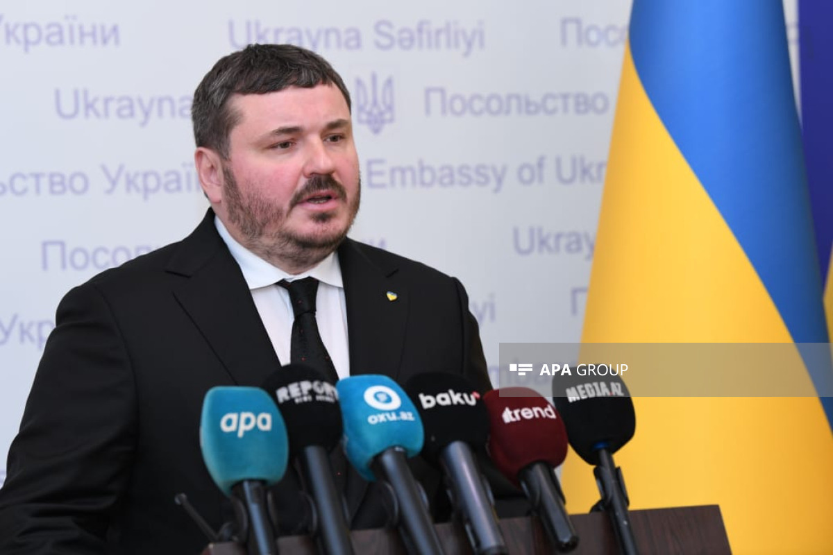 Ukrayna səfiri Yuri Husyev