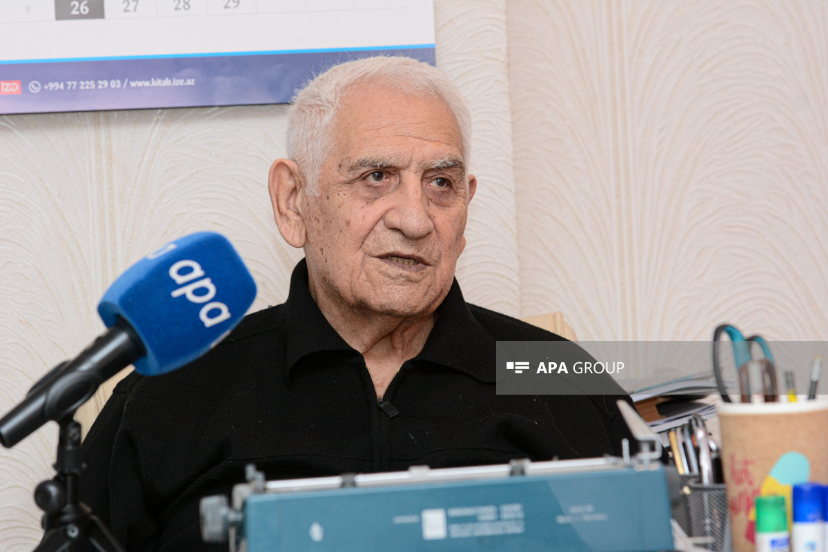 Xalq şairi Nəriman Həsənzadə