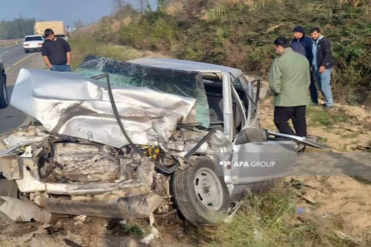 Ağcabədidə yol qəzasında iki nəfər ölüb