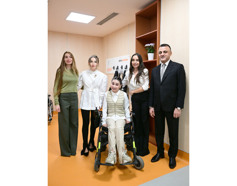 Yeni Klinikada Yeni Robotik Reabilitasiya və Sümük İliyi Transplantasiyası mərkəzlərinin açılış mərasimi olub - FOTO 