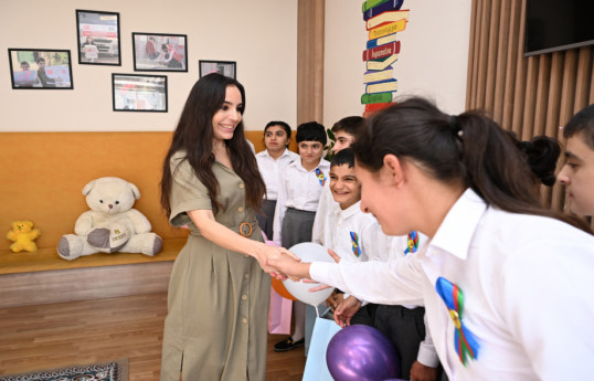 Leyla Əliyeva Lənkəranda internat məktəbində olub - FOTO 