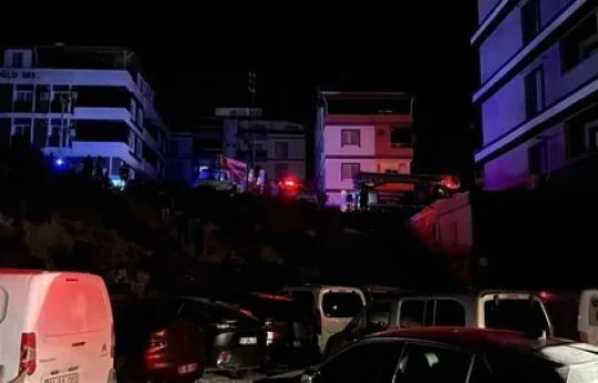 Türkiyədə yaşayış binasında yanğın baş verib, ölən və xəsarət alanlar var