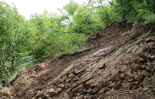 Gürcüstanda yol tikintisi zamanı 4 əcnəbi ölüb
