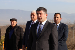 Köç karvanları Xocalının Xanyurdu və Təzəbinə kəndlərinə çatıb, açarlar təqdim olunub - FOTO  - YENİLƏNİB 