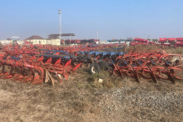 Prime Cotton Kürdəmirdə yerləşən kənd təsərrüfatı texnika və avadanlıqlarının satışını elan edir
