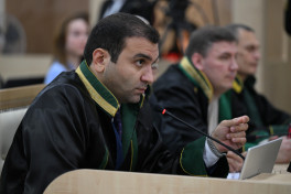 Arayik Harutyunyan və digərlərinin məhkəməsində altı təqsirləndirilən şəxsin vəkili müdafiə çıxışı edib