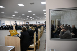 Arayik Harutyunyan və digərlərinin məhkəməsində altı təqsirləndirilən şəxsin vəkili müdafiə çıxışı edib