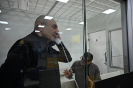 Arayik Harutyunyan və digərlərinin məhkəməsində altı təqsirləndirilən şəxsin vəkili müdafiə çıxışı edib